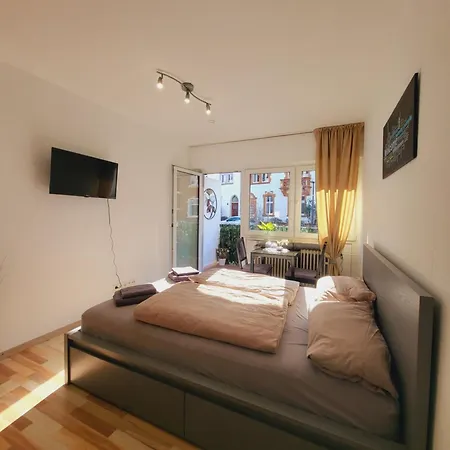 Zentrales Apartment Mit Balkon Und Parkplatz Trier Buitenkant foto