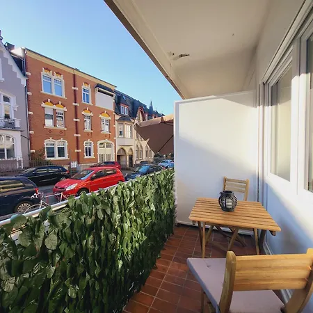 Zentrales Apartment Mit Balkon Und Parkplatz Trier Buitenkant foto